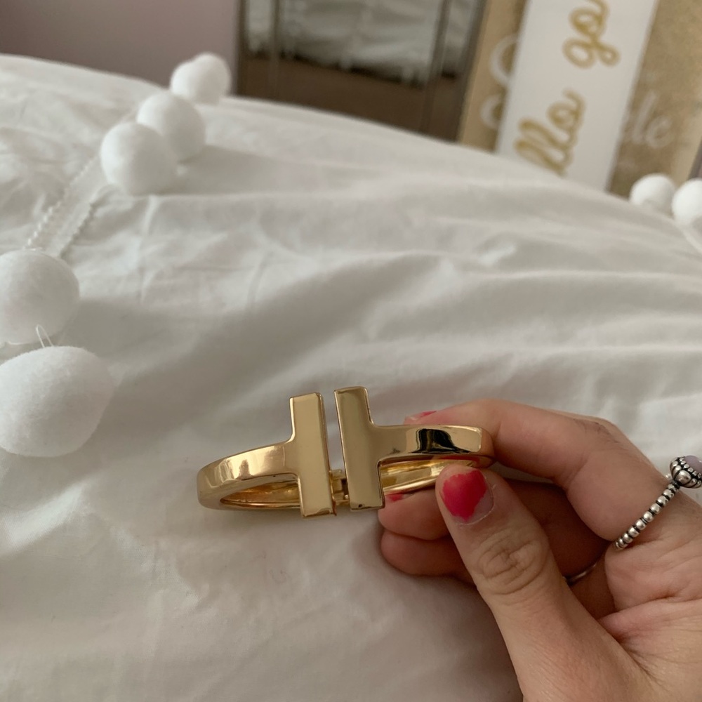 T Bracelet